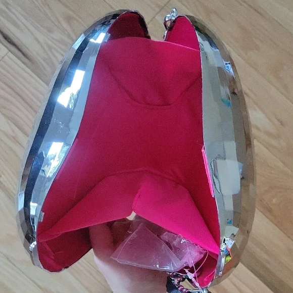 Kate Spade Metallic Heart Crossbody - Picture 6 of 7